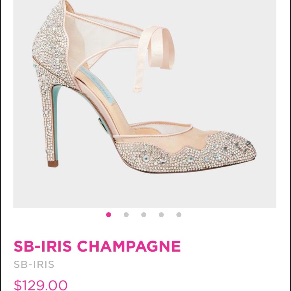 Betsey Johnson - Betsey Blue Champagne Iris Pump